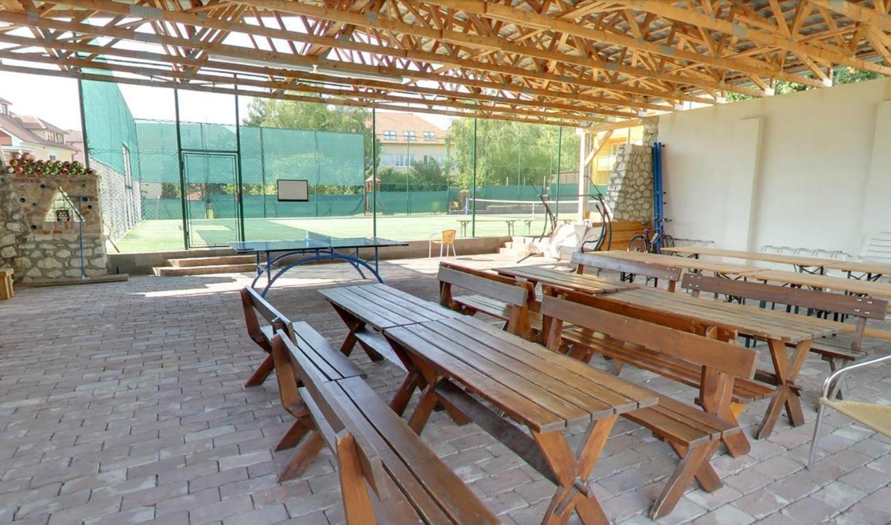 Apartmany Gulliver Mikulov Exterior foto
